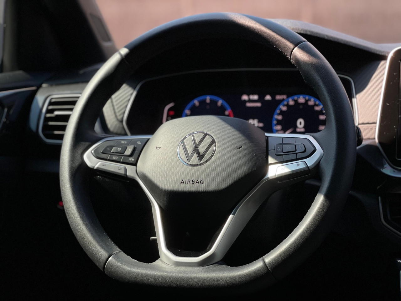 VOLKSWAGEN T-Cross 1.4 4P 250 TSI FLEX HIGHLINE AUTOMÁTICO