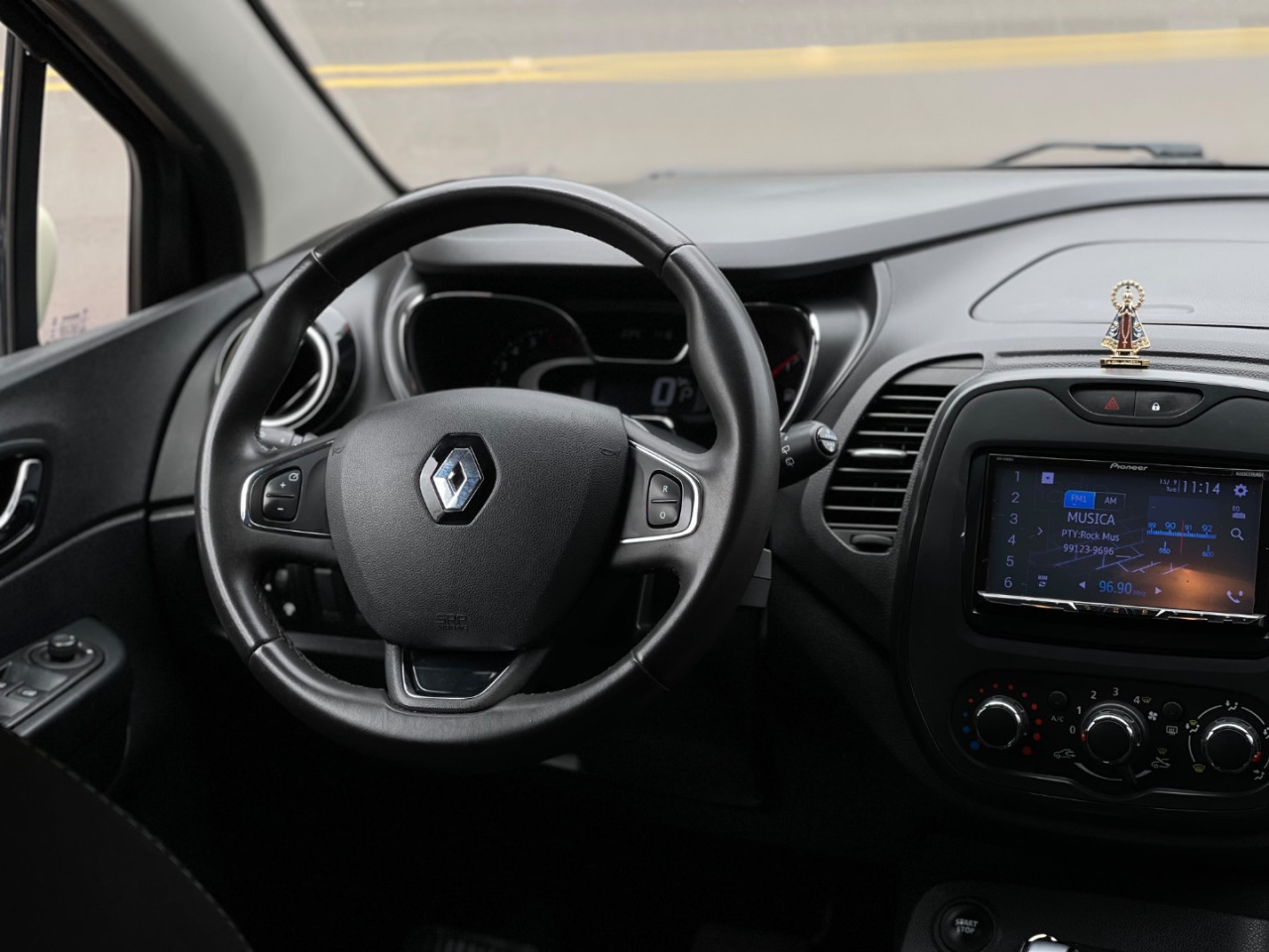 RENAULT Captur 1.6 16V 4P FLEX SCE LIFE X-TRONIC CVT