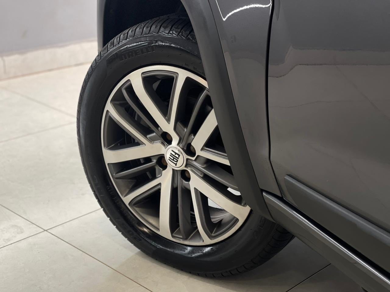 FIAT Strada 1.3 4P FIREFLY FLEX VOLCANO CABINE DUPLA AUTOMÁTICO