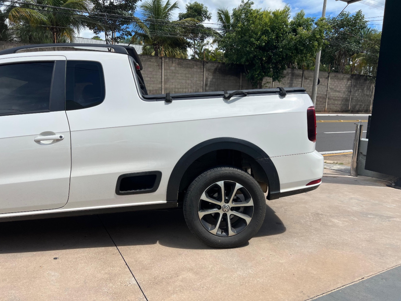 VOLKSWAGEN Saveiro 1.6 G7 CABINE ESTENDIDA PEPPER FLEX