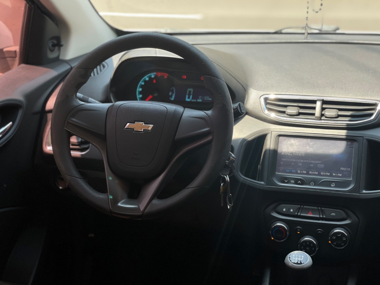 CHEVROLET Onix Hatch 1.4 4P FLEX LT