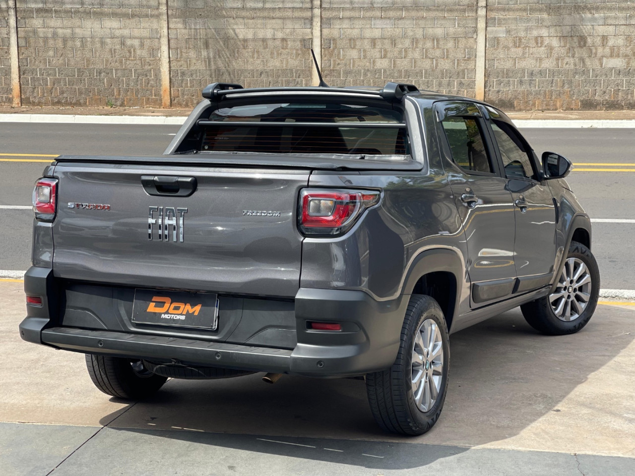 FIAT Strada 1.3 4P FIREFLY FLEX FREEDOM CABINE DUPLA