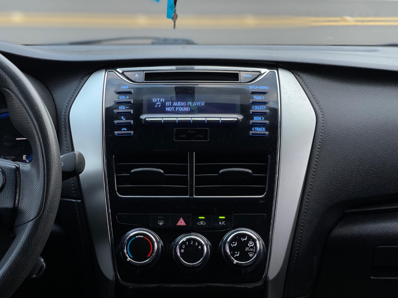 TOYOTA Yaris Hatch 1.3 16V 4P FLEX XL MULTIDRIVE AUTOMÁTICO CVT