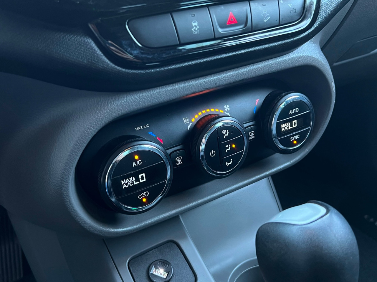 FIAT Toro 2.0 16V 4P VOLCANO 4WD TURBO DIESEL AUTOMÁTICO