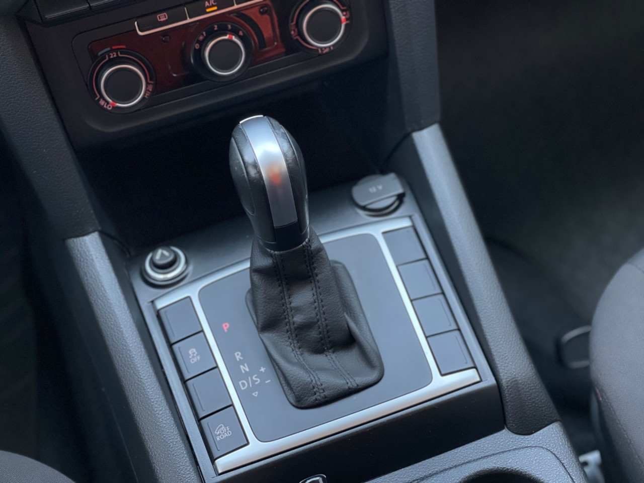 VOLKSWAGEN Amarok 3.0 V6 CABINE DUPLA COMFORT 4X4 TURBO INTERCOOLER AUTOMÁTICO
