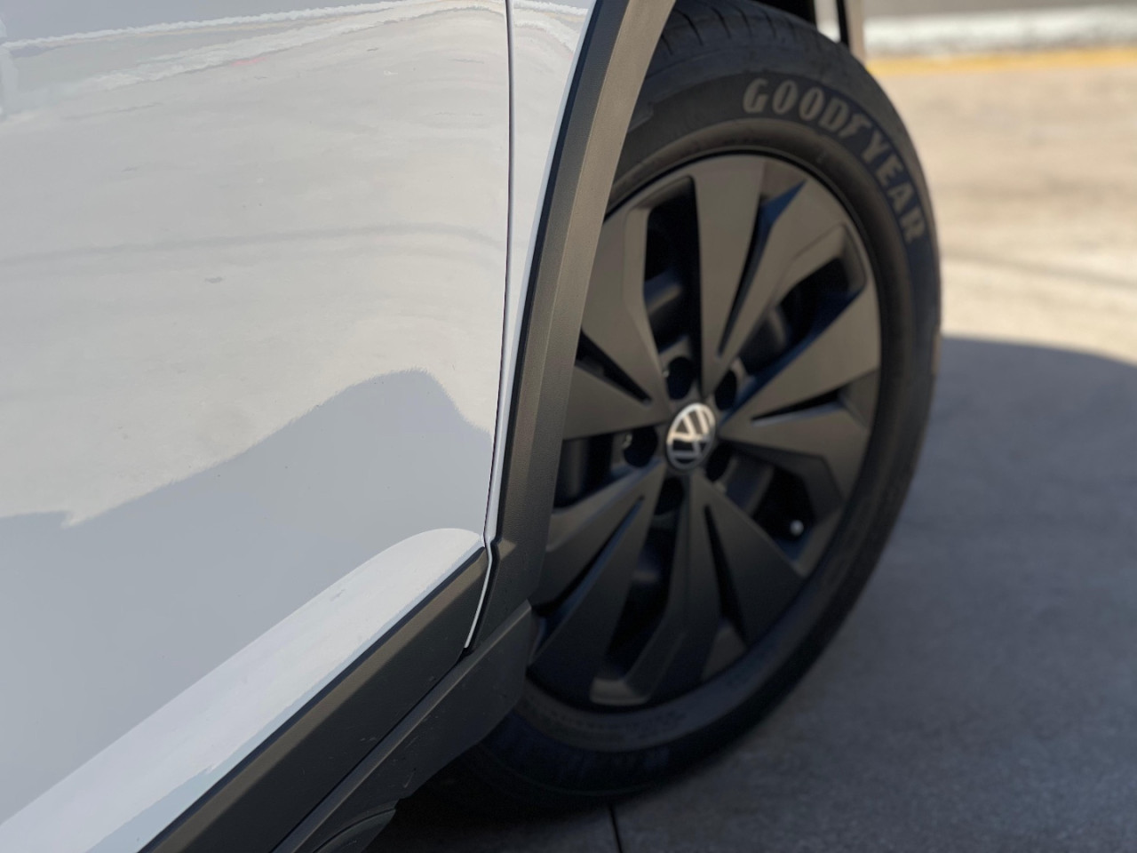 VOLKSWAGEN Nivus 1.0 4P FLEX 170 TSI SENSE TURBO AUTOMÁTICO