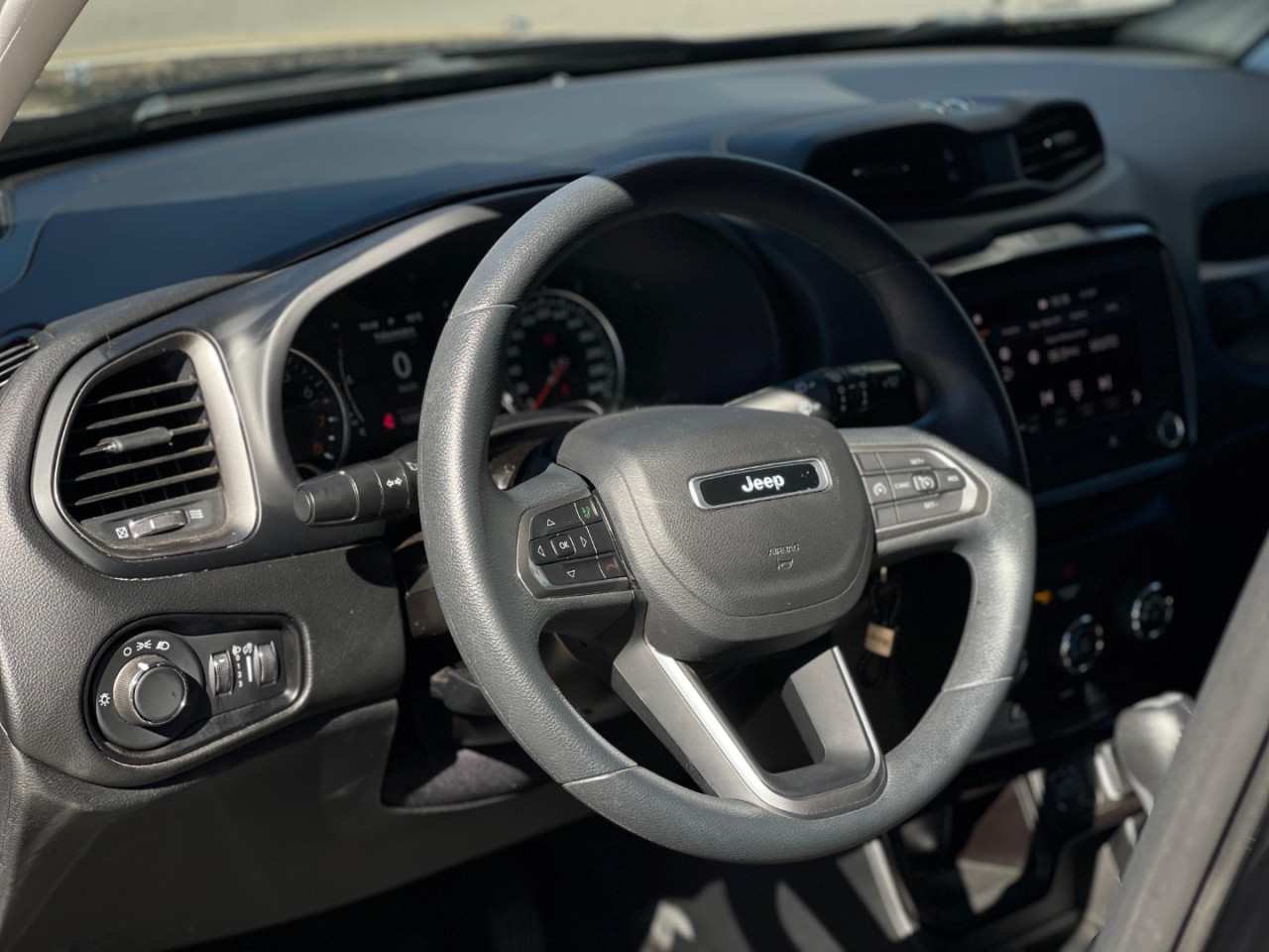 JEEP Renegade 1.3 16V 4P FLEX T270 TURBO AUTOMÁTICO