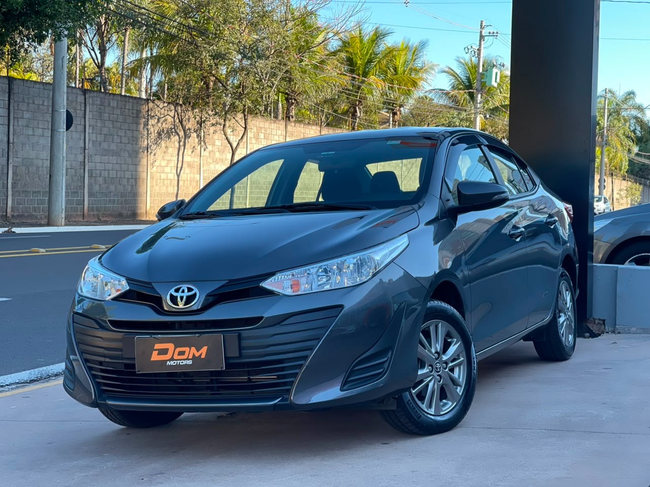 Yaris Sedan 1.5 16V 4P FLEX XL PLUS CONNECT MULTIDRIVE AUTOMÁTICO CVT