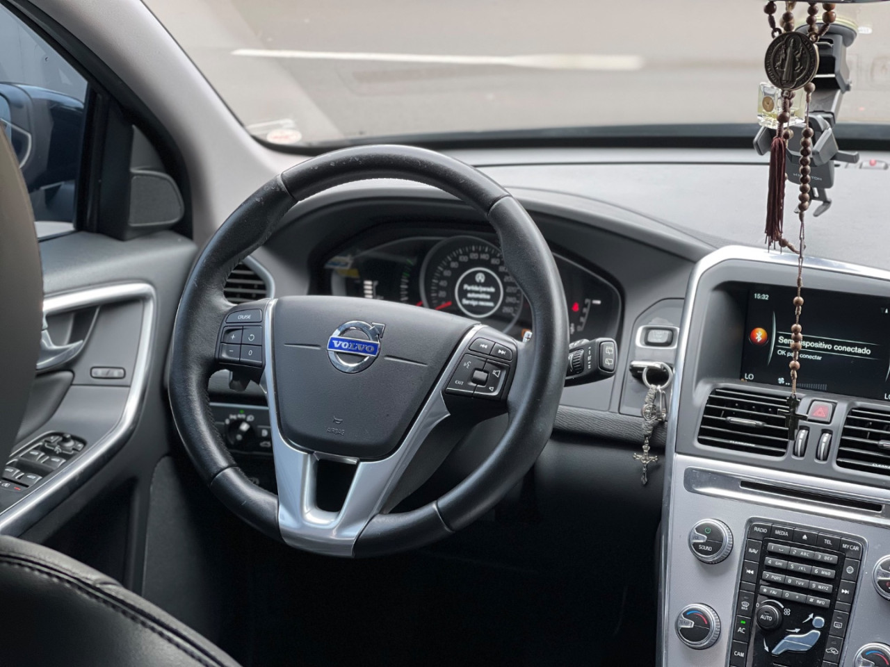 VOLVO XC60 2.0 T5 4P KINETIC DRIVE-E AUTOMÁTICO