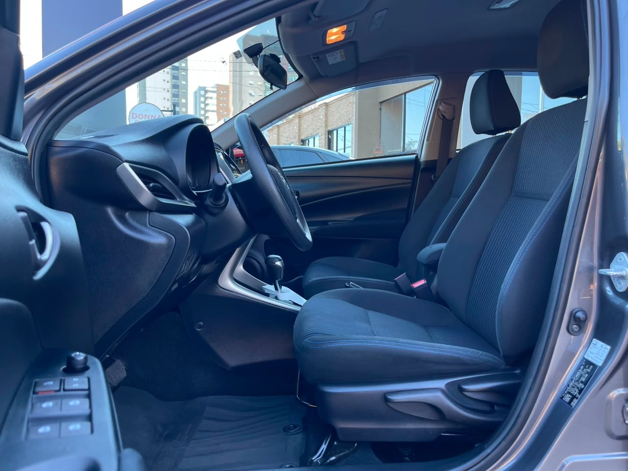 TOYOTA Yaris Sedan 1.5 16V 4P FLEX XL PLUS CONNECT MULTIDRIVE AUTOMÁTICO CVT