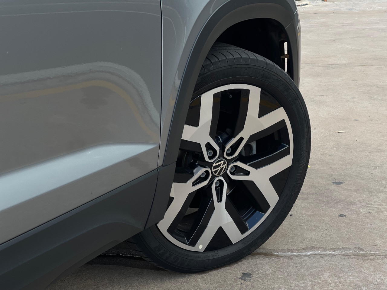 VOLKSWAGEN Taos 1.4 16V 4P FLEX 250 TSI COMFORTLINE AUTOMÁTICO