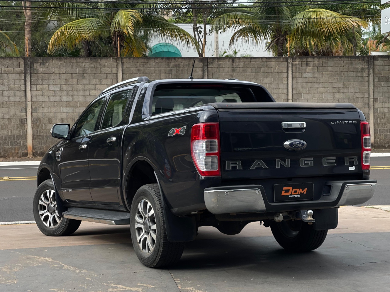 FORD Ranger 3.2 20V CABINE DUPLA 4X4 LIMITED TURBO DIESEL AUTOMÁTICO