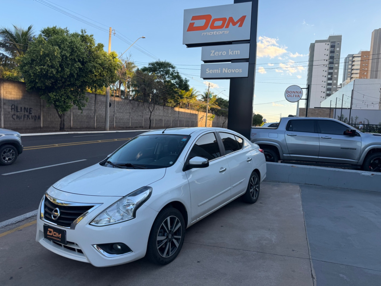 Versa Sedan 1.6 16V 4P SL FLEX XTRONIC AUTOMÁTICO CVT