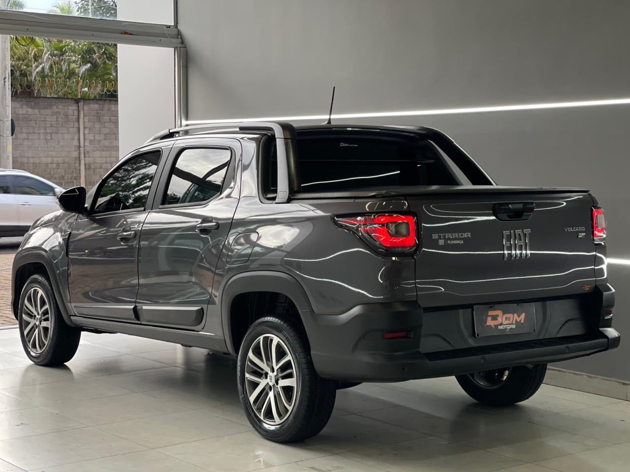 FIAT Strada 1.3 4P FIREFLY FLEX VOLCANO CABINE DUPLA AUTOMÁTICO