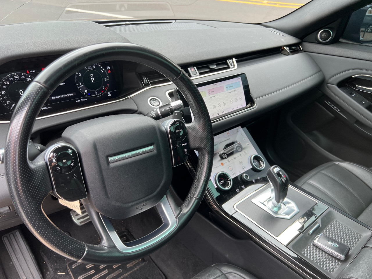 LAND ROVER Range Rover Evoque 2.0 4P FLEX P250 R-DYNAMIC SE AWD AUTOMÁTICO