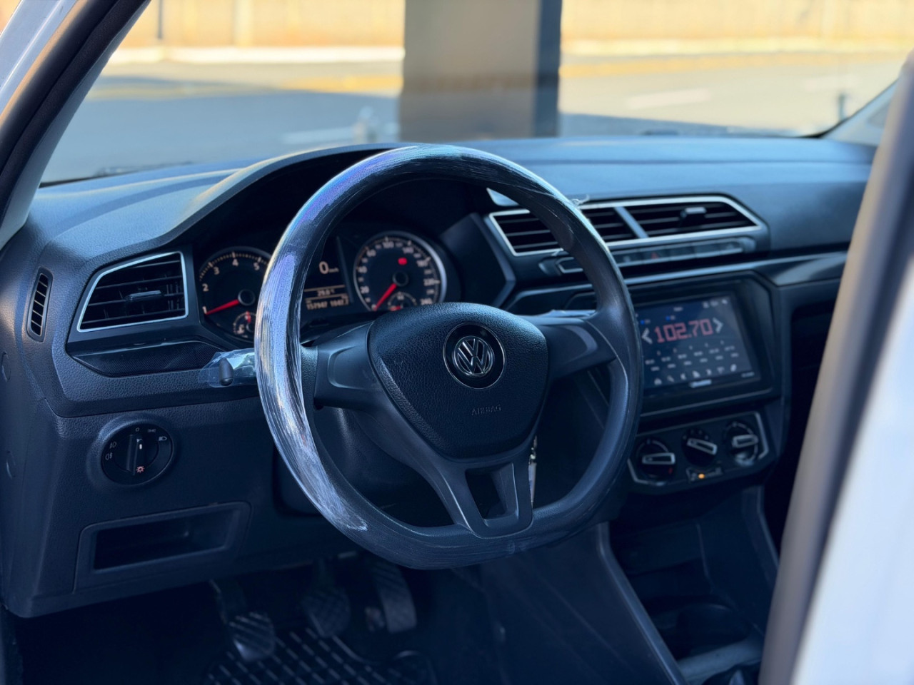 VOLKSWAGEN Saveiro 1.6 G6 TRENDLINE CABINE DUPLA FLEX
