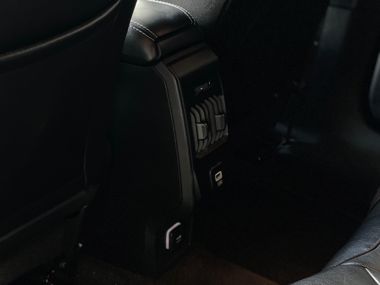 JEEP Compass 1.3 16V 4P FLEX LONGITUDE 80 ANOS T270 TURBO AUTOMÁTICO