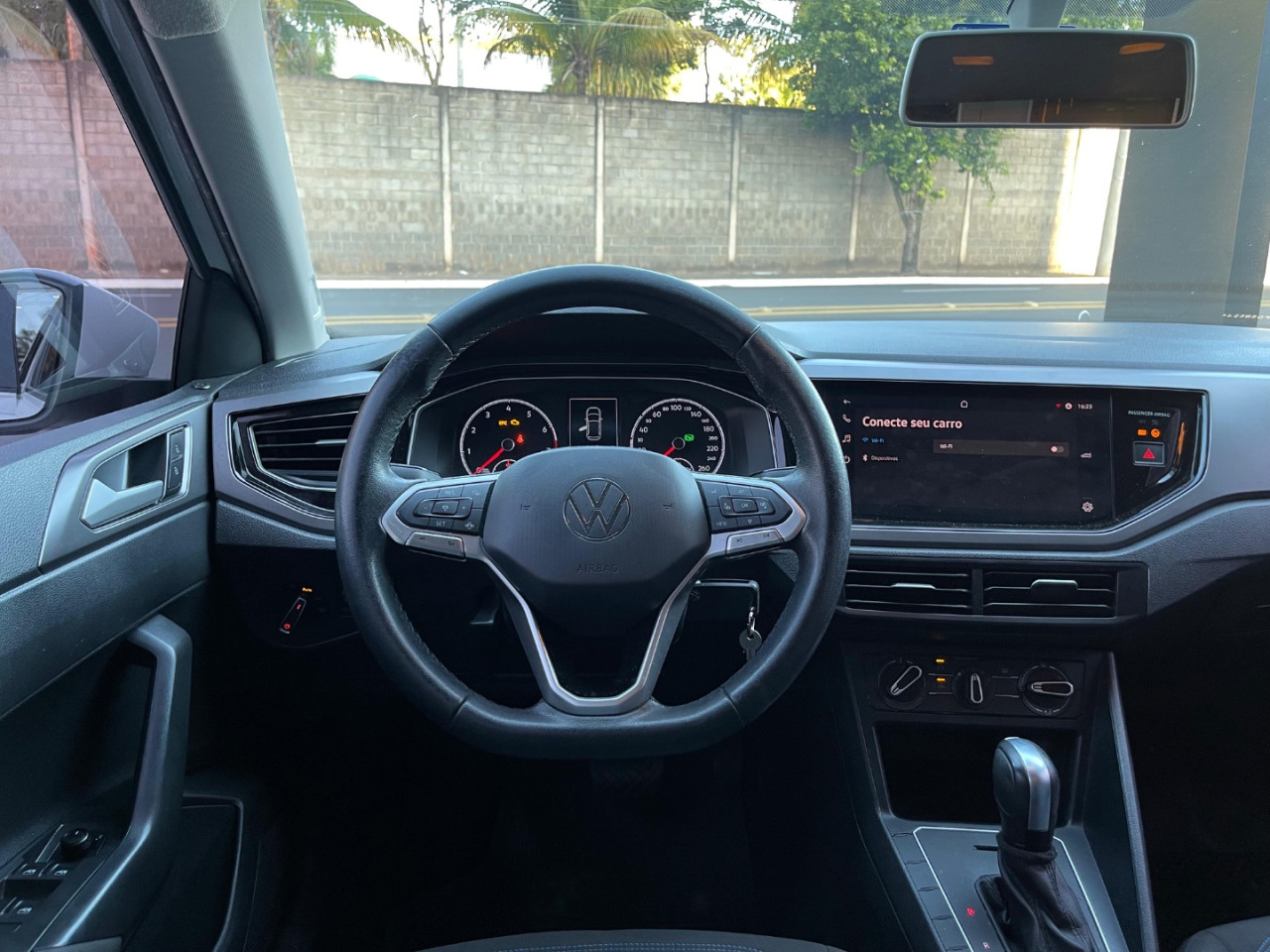 VOLKSWAGEN Nivus 1.0 4P FLEX 200 TSI COMFORTLINE TURBO AUTOMÁTICO