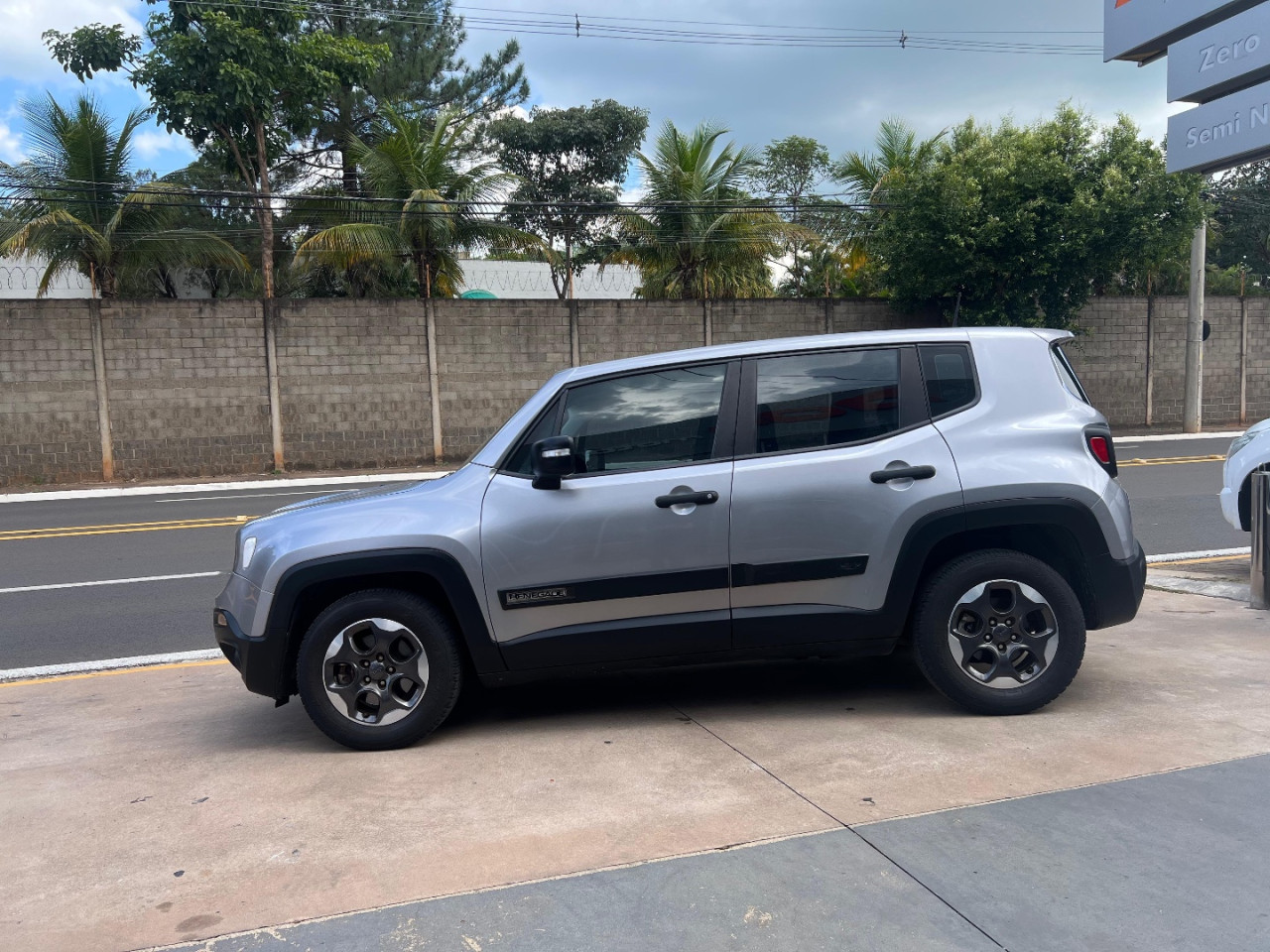 JEEP Renegade 1.8 16V 4P FLEX AUTOMÁTICO