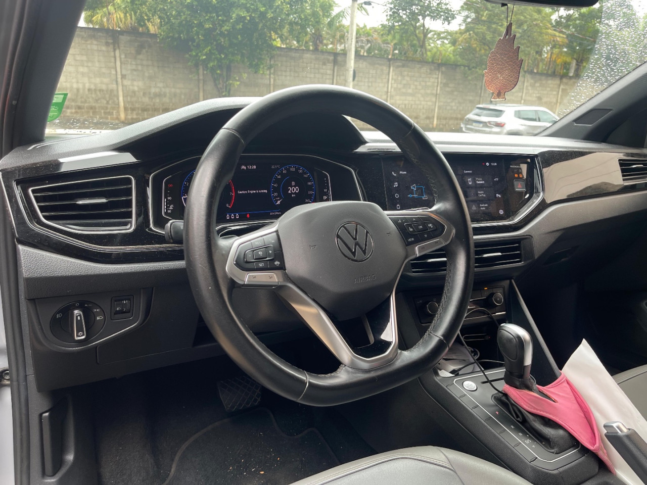 VOLKSWAGEN Nivus 1.0 4P FLEX 200 TSI HIGHLINE TURBO AUTOMÁTICO