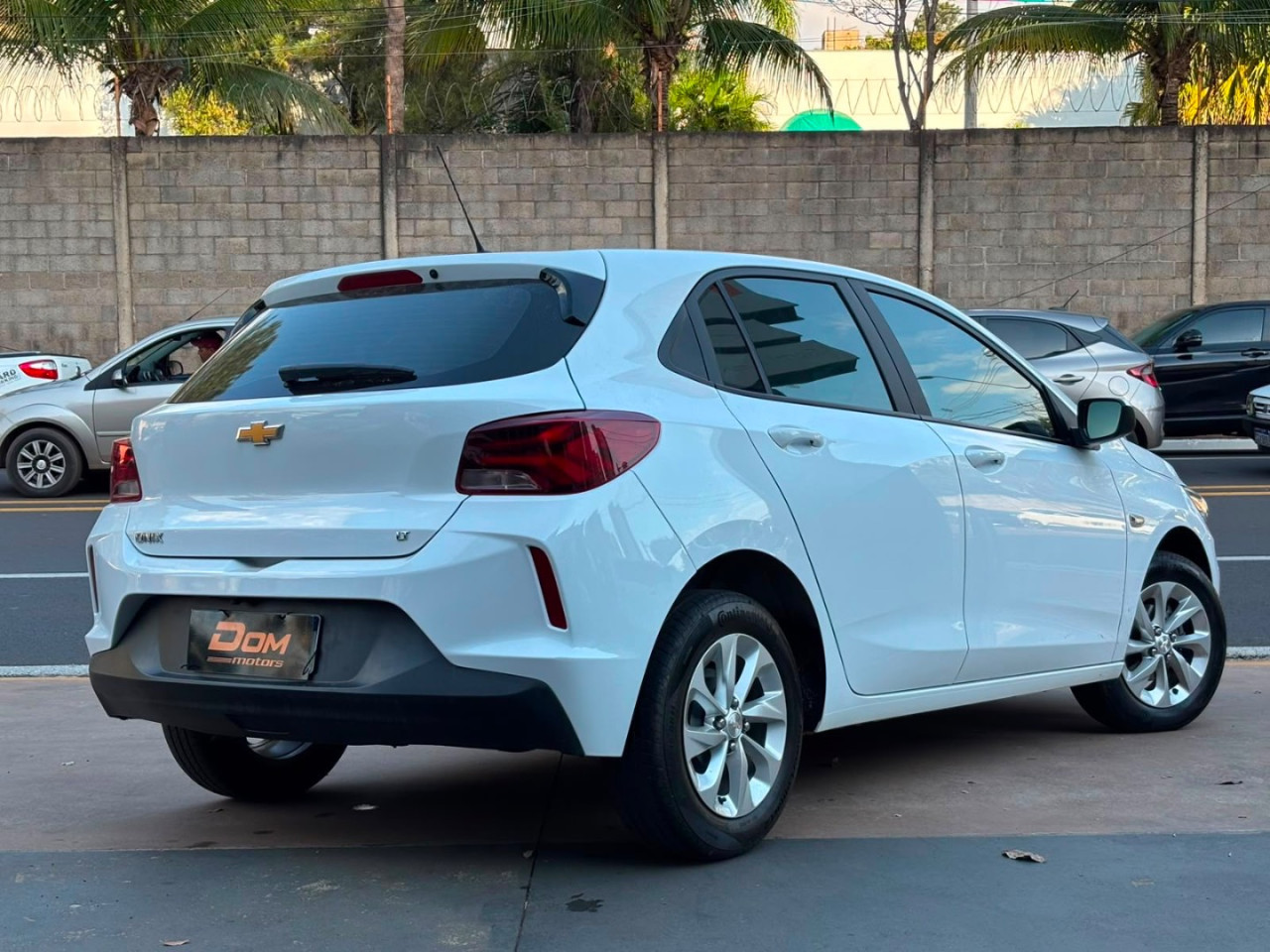 CHEVROLET Onix Hatch 1.0 12V 4P FLEX LT