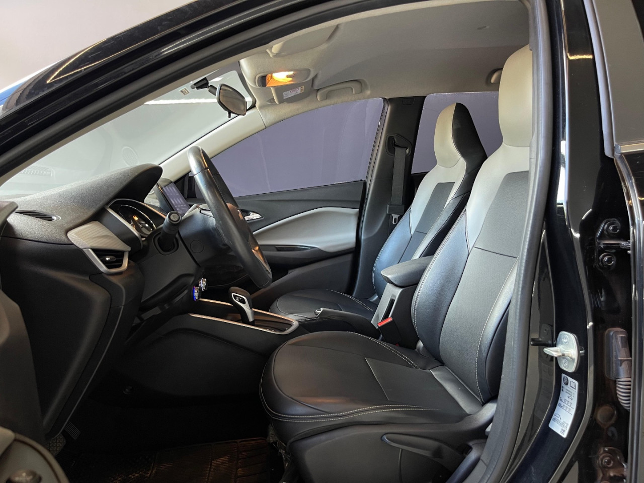 CHEVROLET Onix Hatch 1.0 12V 4P FLEX PREMIER TURBO AUTOMÁTICO