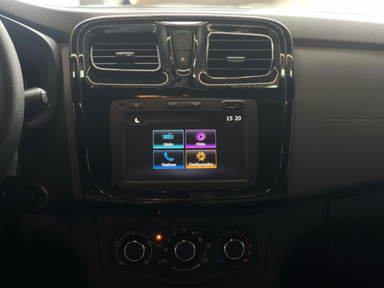 RENAULT Sandero 1.0 12V 4P FLEX SCE ZEN