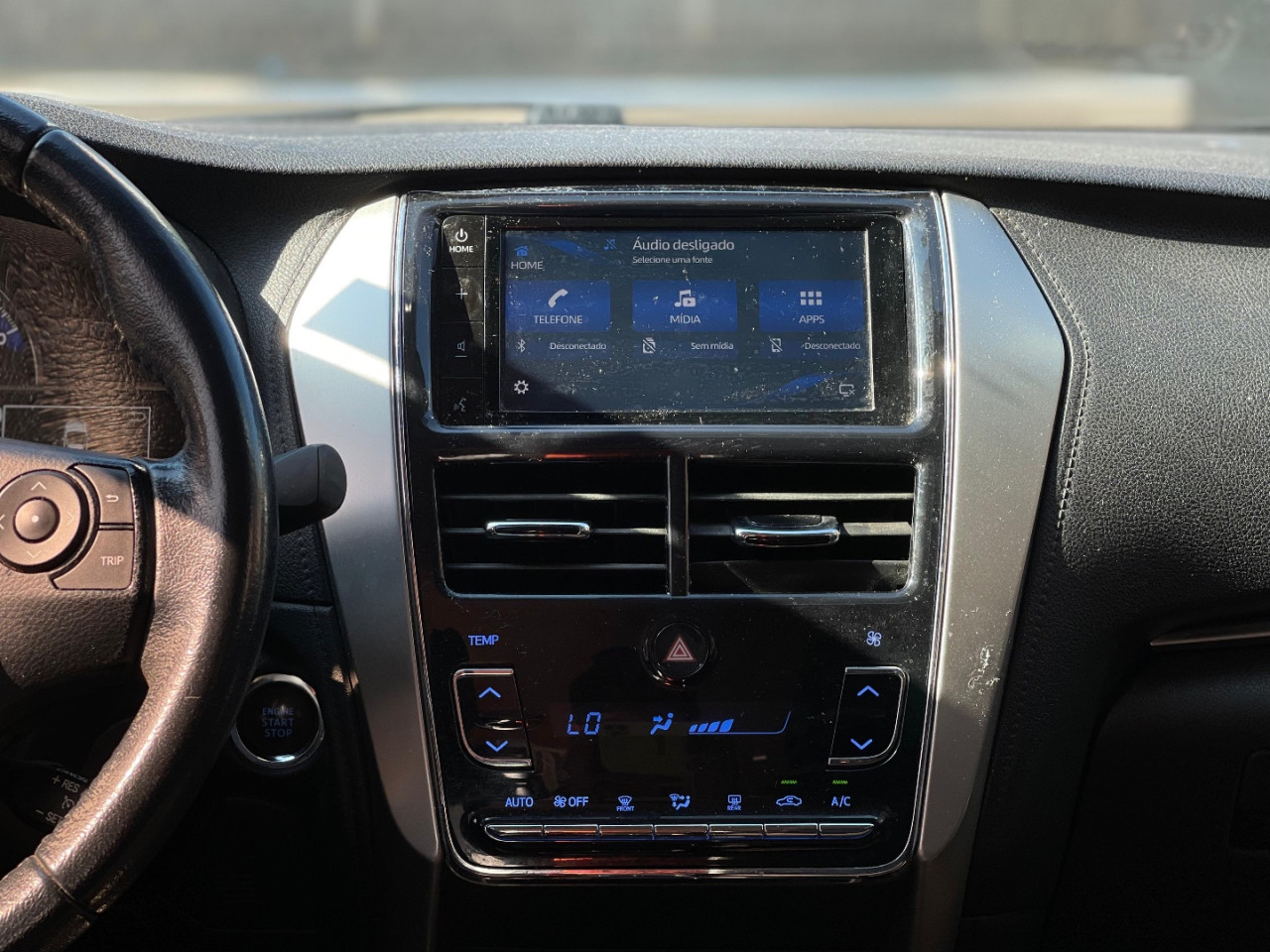 TOYOTA Yaris Sedan 1.5 16V 4P FLEX XS CONNECT MULTIDRIVE AUTOMÁTICO CVT