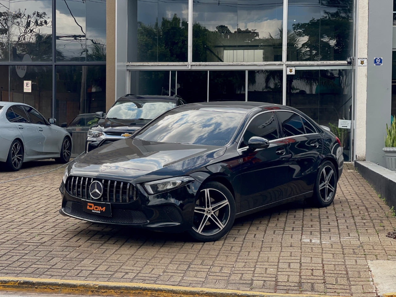 A 200 Sedan 1.3 16V 4P CGI ADVANCE 7G-TRONIC DCT AUTOMÁTICO