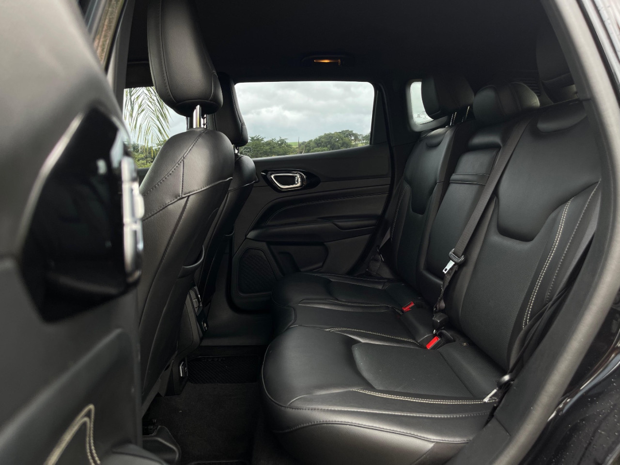 JEEP Compass 1.3 16V 4P FLEX LONGITUDE 80 ANOS T270 TURBO AUTOMÁTICO