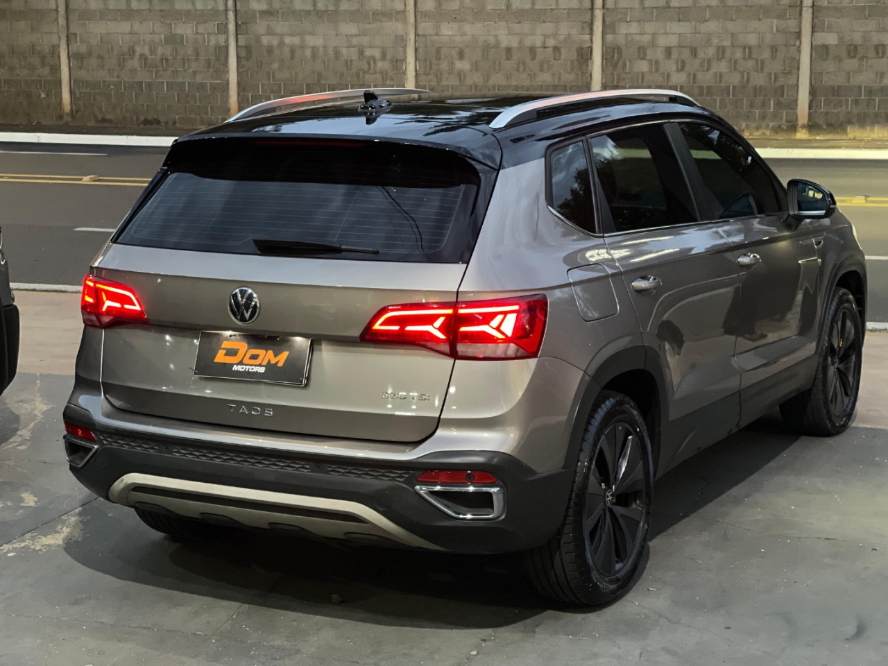 VOLKSWAGEN Taos 1.4 16V 4P FLEX 250 TSI HIGHLINE AUTOMÁTICO