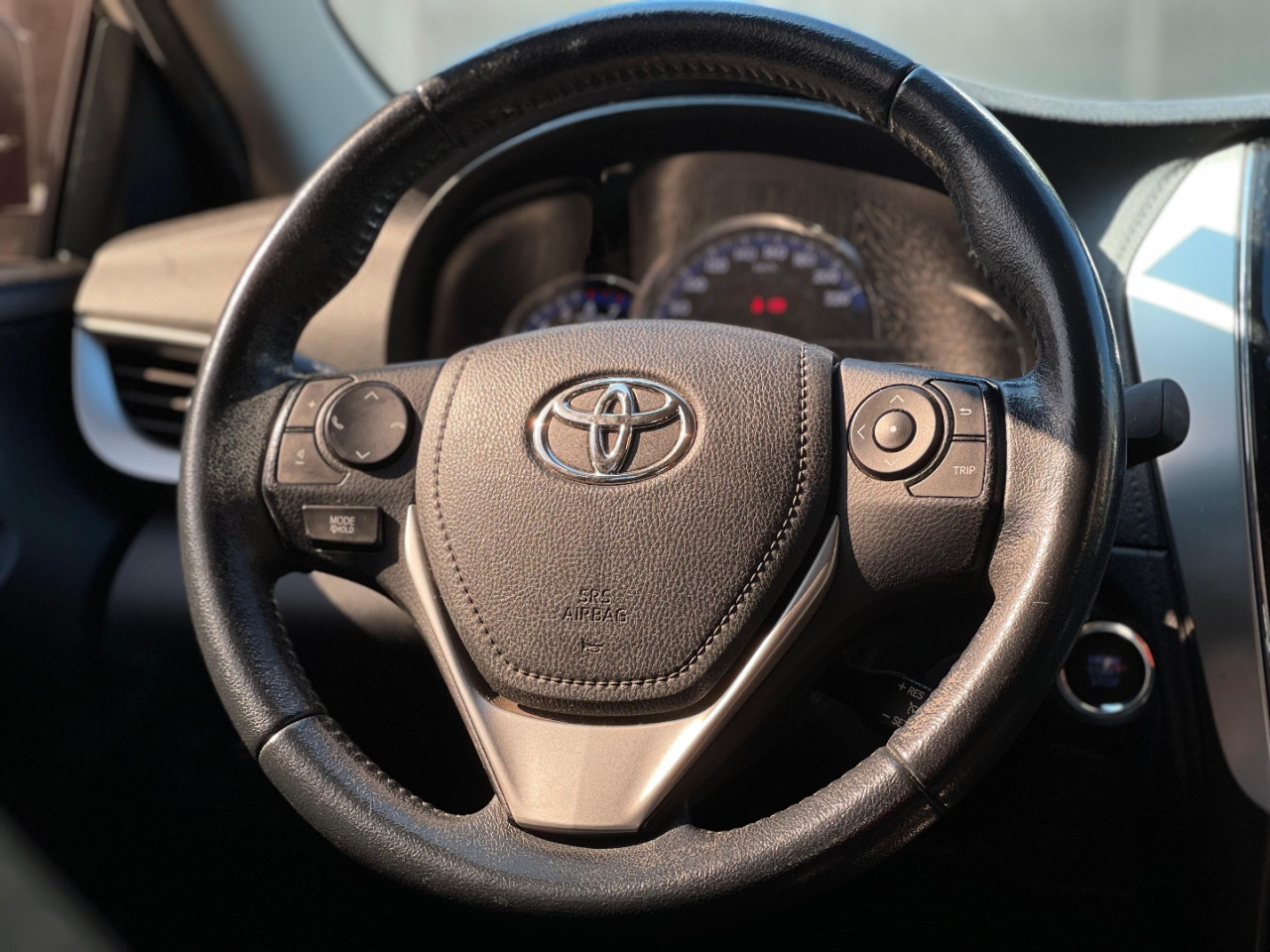 TOYOTA Yaris Sedan 1.5 16V 4P FLEX XS CONNECT MULTIDRIVE AUTOMÁTICO CVT