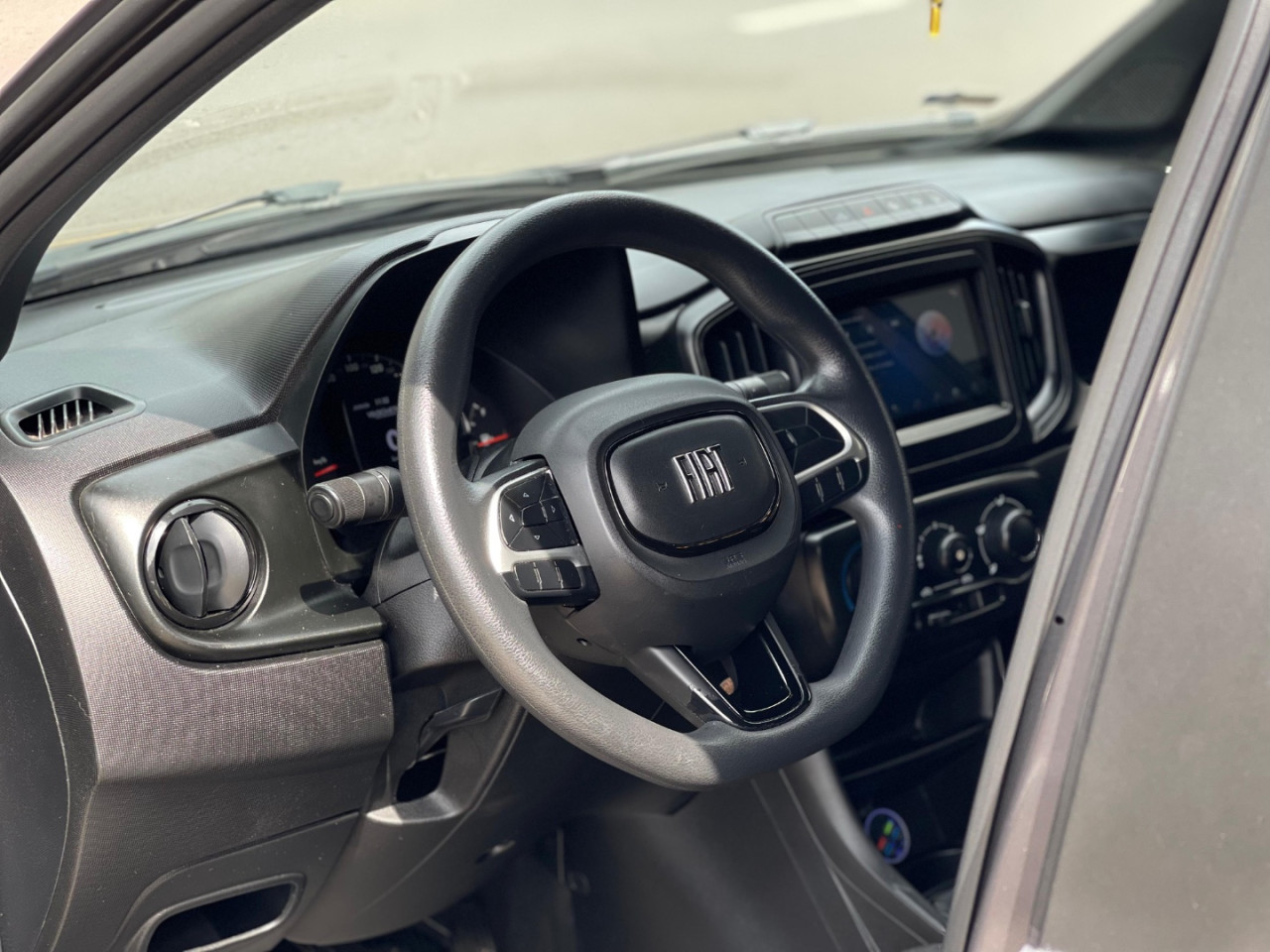 FIAT Strada 1.3 4P FIREFLY FLEX FREEDOM CABINE DUPLA