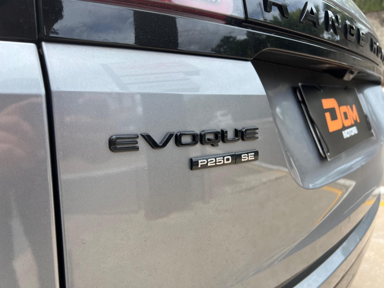 LAND ROVER Range Rover Evoque 2.0 4P FLEX P250 R-DYNAMIC SE AWD AUTOMÁTICO