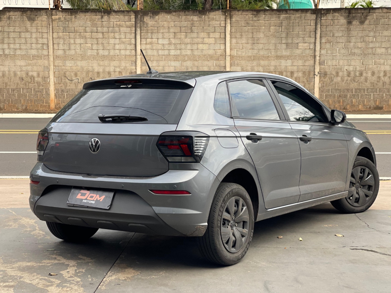 VOLKSWAGEN Polo Hatch 1.0 4P MPI TRACK