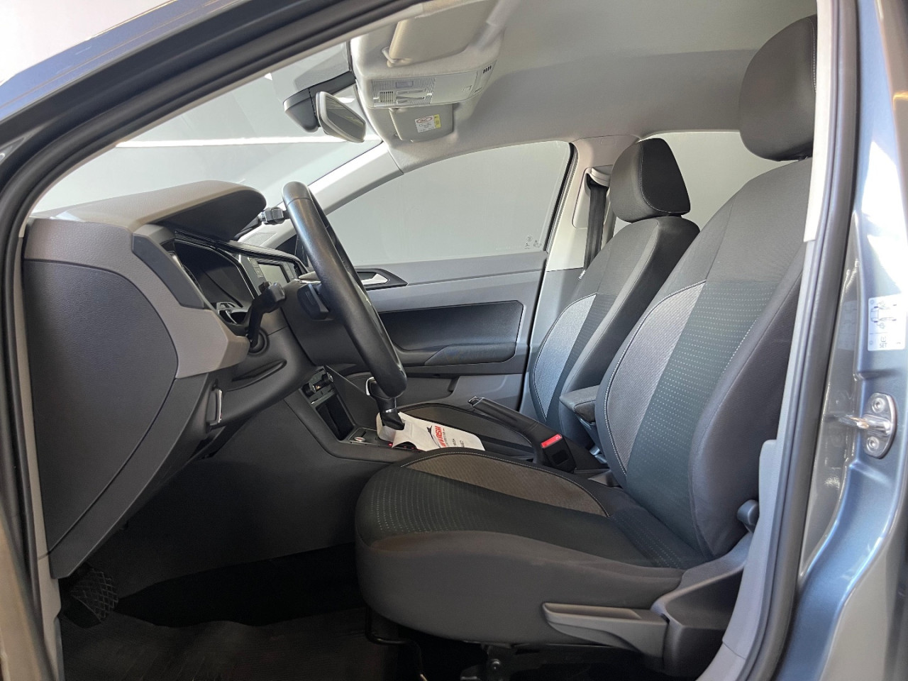 VOLKSWAGEN Virtus 1.0 4P 200 TSI FLEX COMFORTLINE AUTOMÁTICO