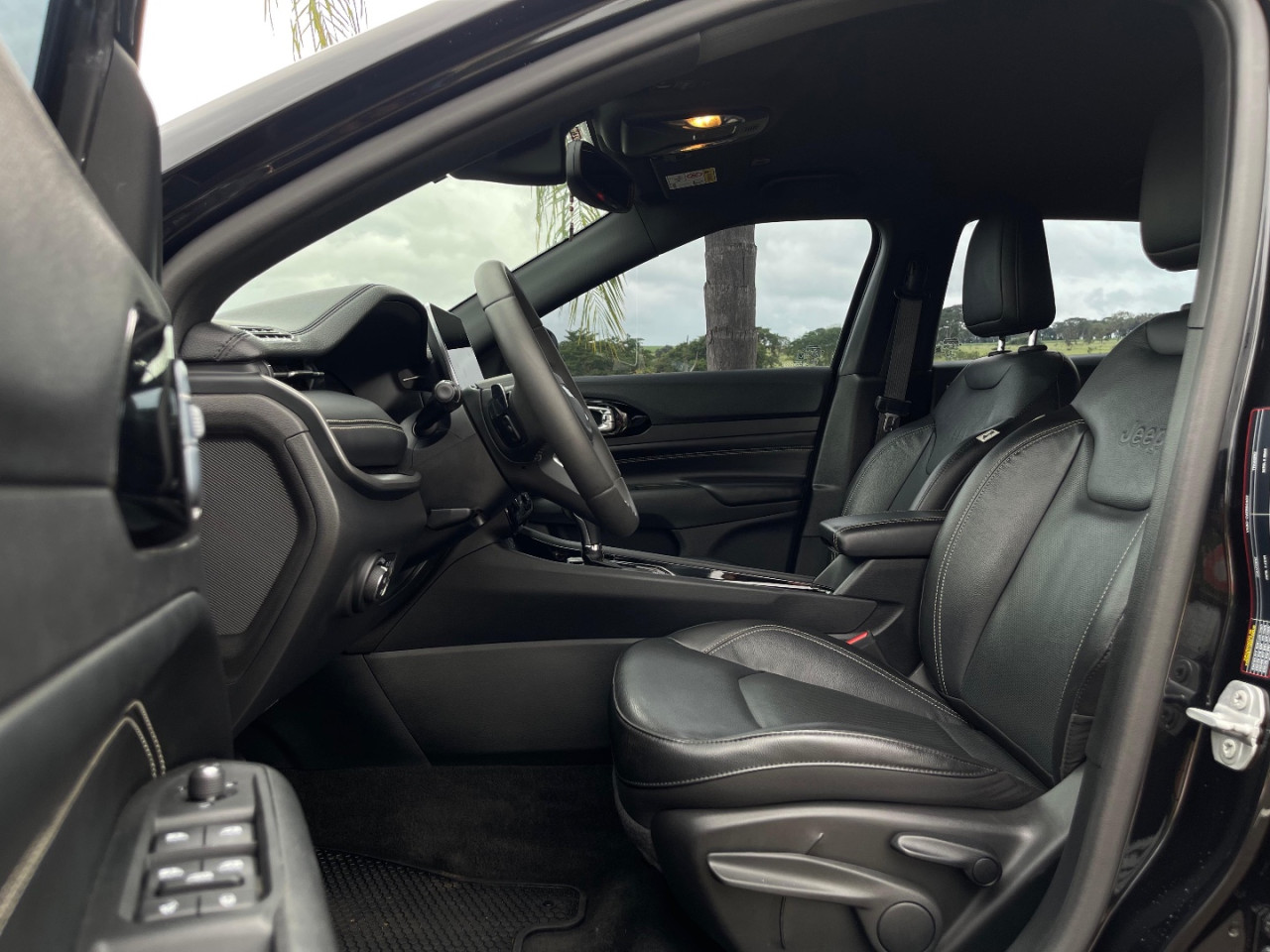 JEEP Compass 1.3 16V 4P FLEX LONGITUDE 80 ANOS T270 TURBO AUTOMÁTICO