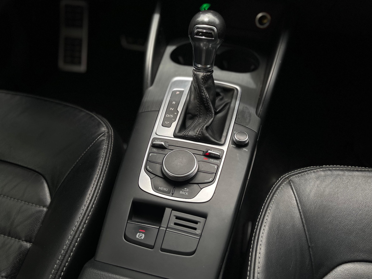 AUDI A3 Sedan 1.4 16V 4P TFSI ATTRACTION S-TRONIC AUTOMÁTICO