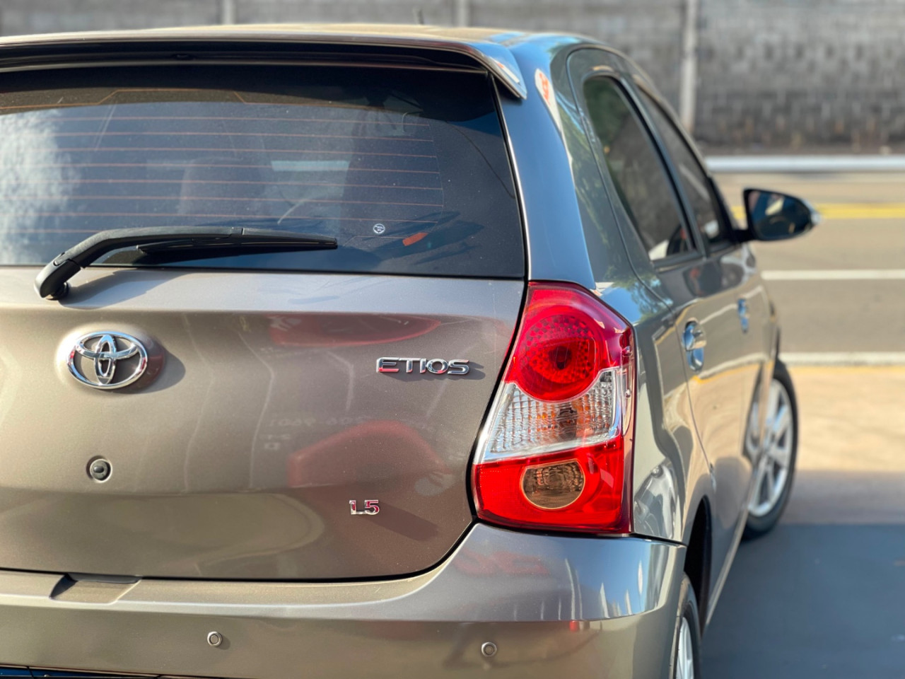 TOYOTA Etios Hatch 1.5 16V 4P FLEX X PLUS