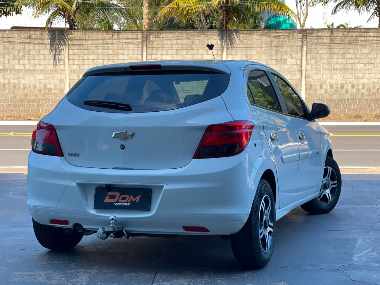 CHEVROLET Onix Hatch 1.0 4P FLEX JOY