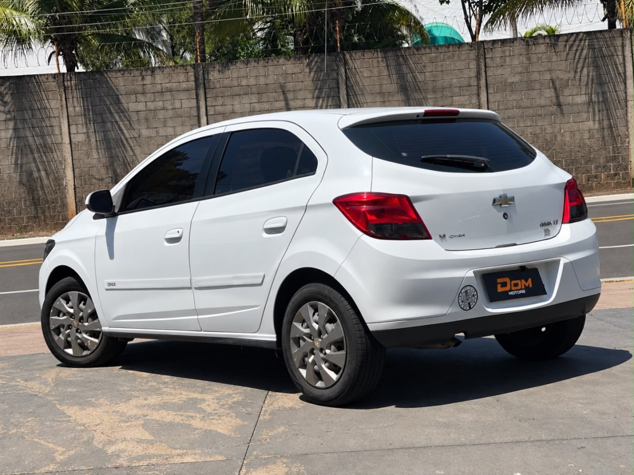 CHEVROLET Onix Hatch 1.4 4P FLEX LT