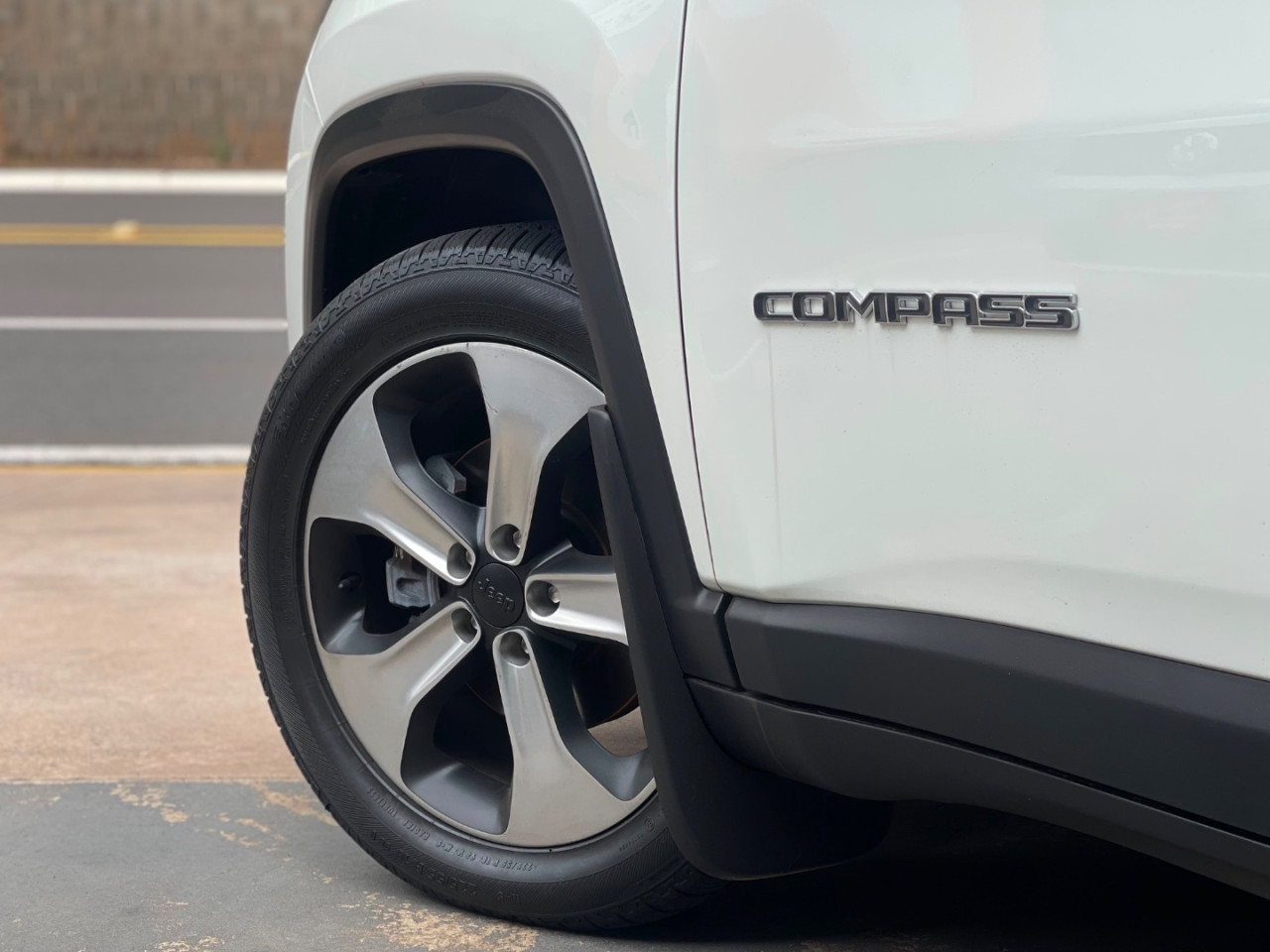 JEEP Compass 2.0 16V 4P LONGITUDE FLEX AUTOMÁTICO