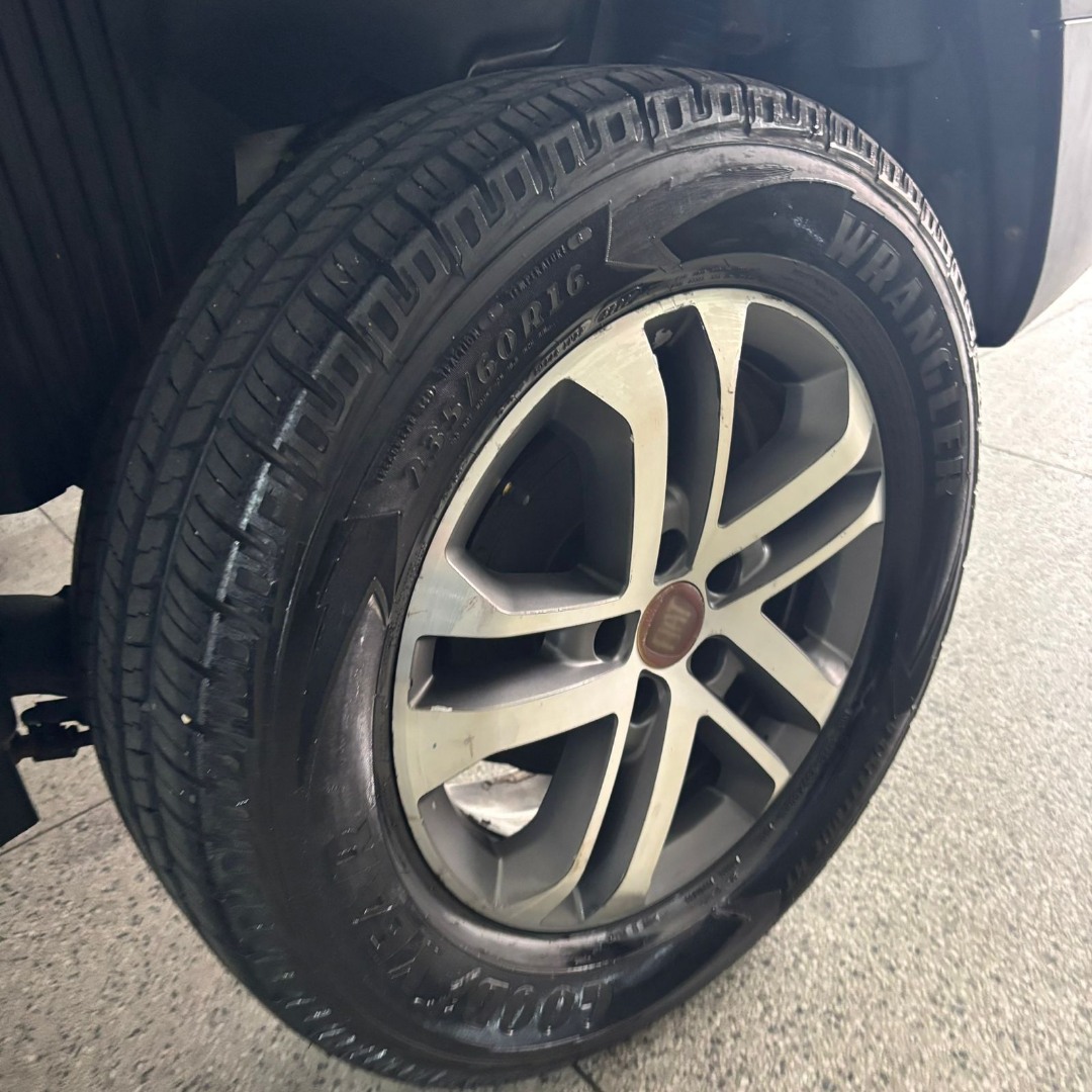 Toro 1.8 16V 4P FLEX FREEDOM AUTOMÁTICO