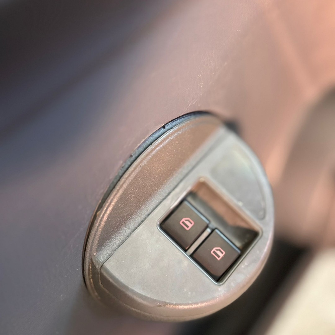 VOLKSWAGEN Gol 1.0 G4 TREND FLEX