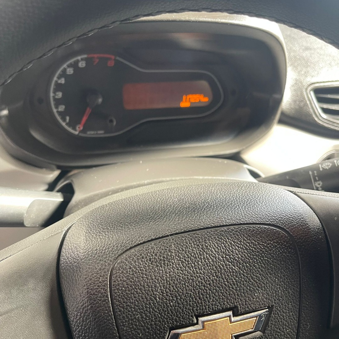 CHEVROLET Onix Hatch 1.0 4P FLEX JOY