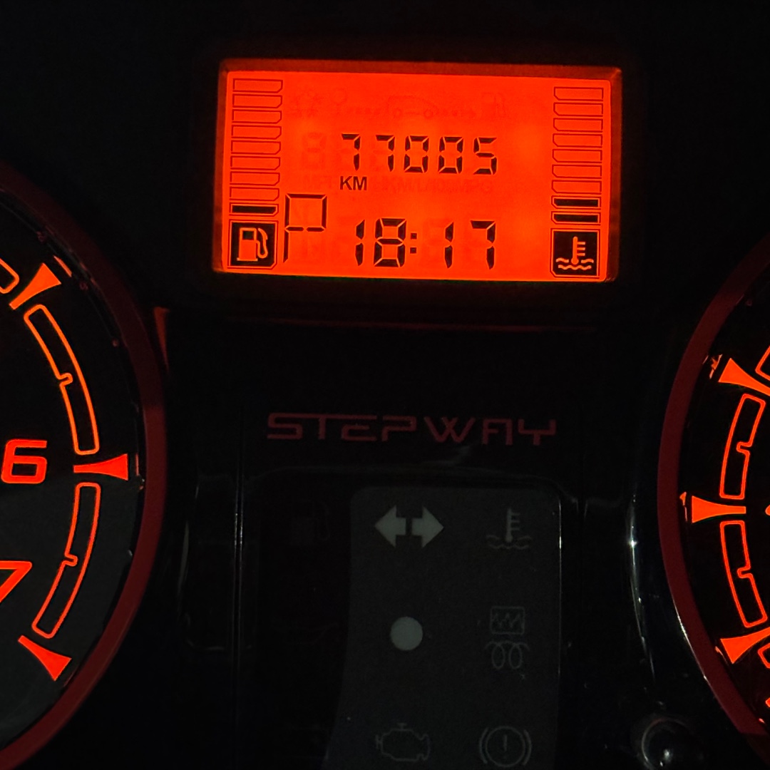Sandero 1.6 16V 4P FLEX STEPWAY AUTOMÁTICO