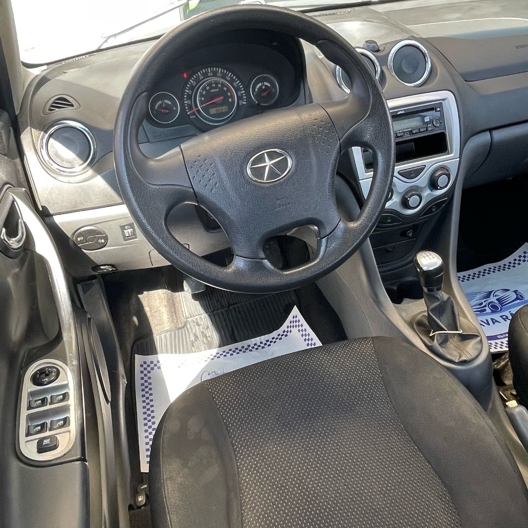 J3 Sedan 1.4 16V 4P TURIN