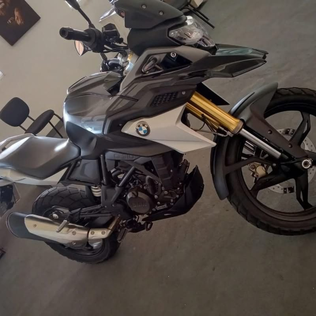 G 310 GS -- Selecione --