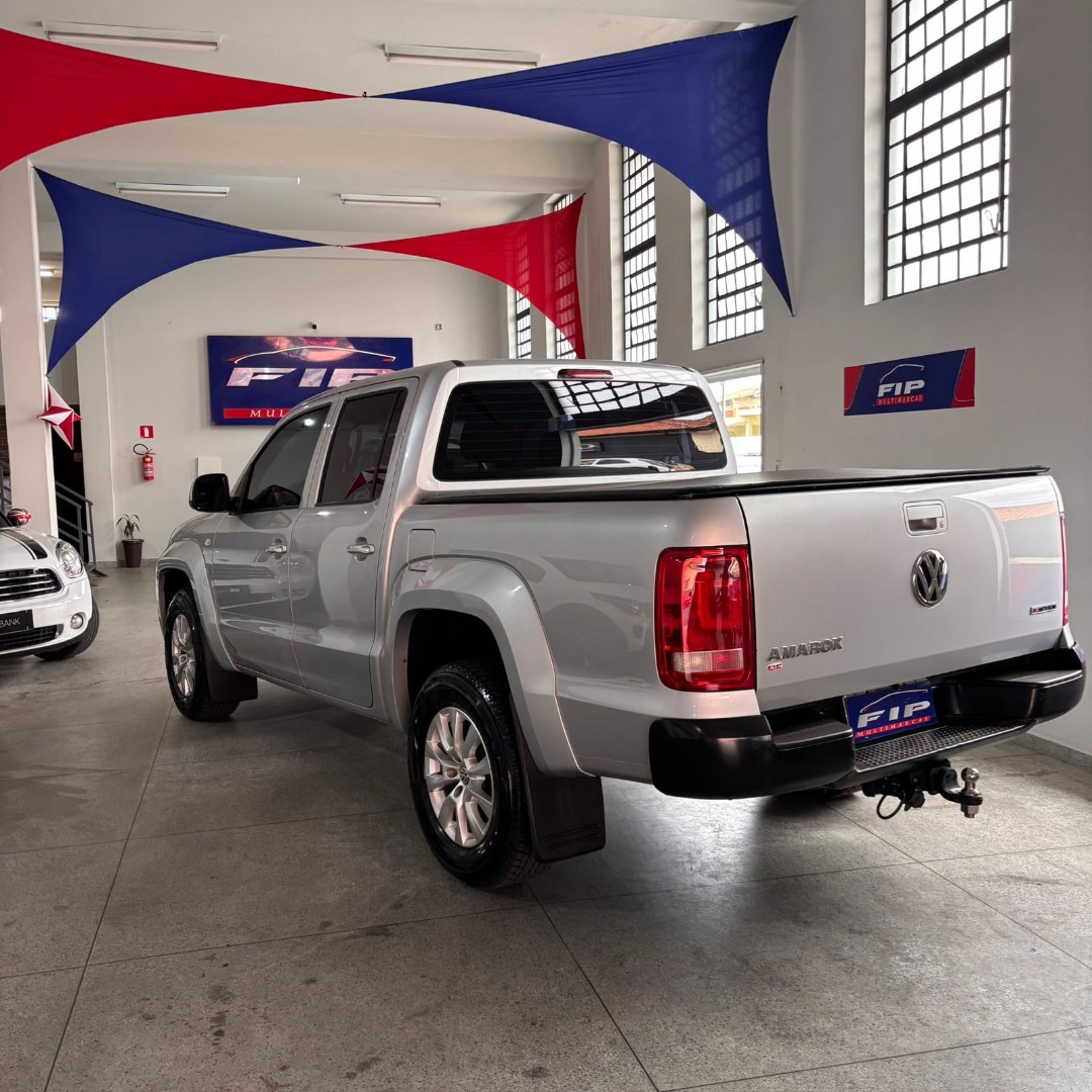 VOLKSWAGEN Amarok 2.0 16V 4X4 CABINE DUPLA COMFORTLINE TURBO INTERCOOLER AUTOMÁTICO