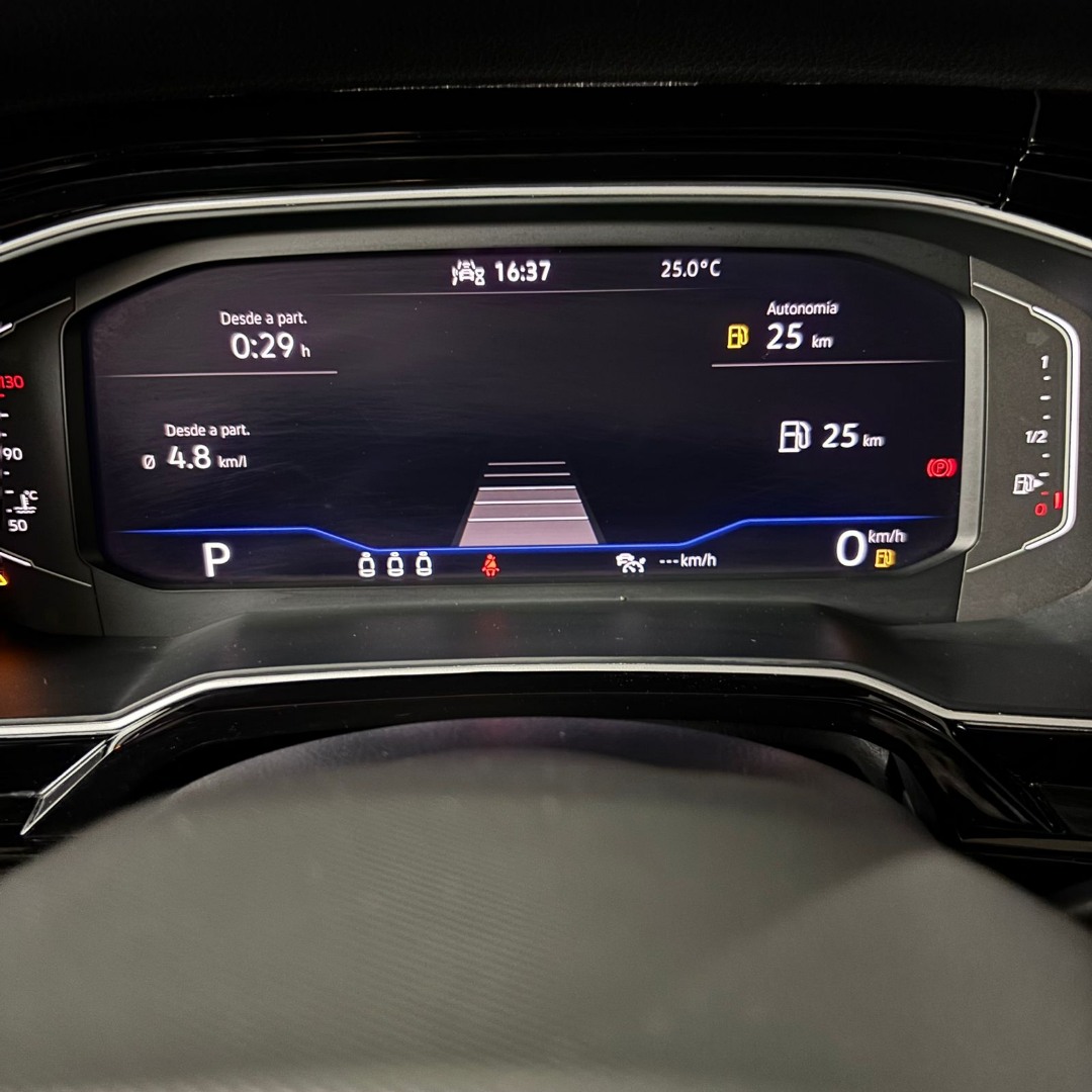 VOLKSWAGEN Nivus 1.0 4P FLEX 200 TSI HIGHLINE TURBO AUTOMÁTICO